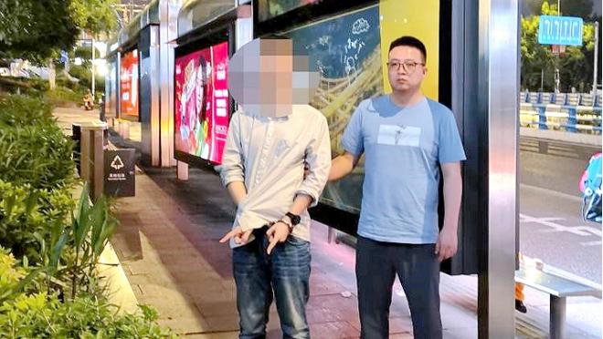 石宇奇遭乔纳坦逆转，无缘羽毛球亚锦赛男单决赛！